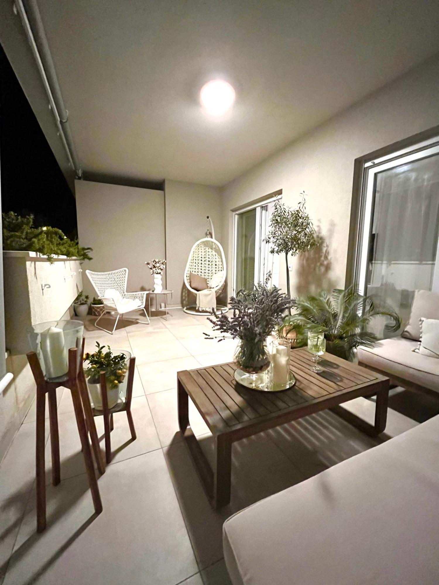 Luxury Rinos - Free Garage Parking Leilighet